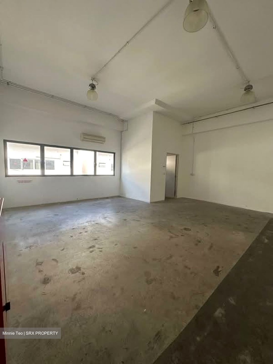 West Spring (D22), Factory #562146611